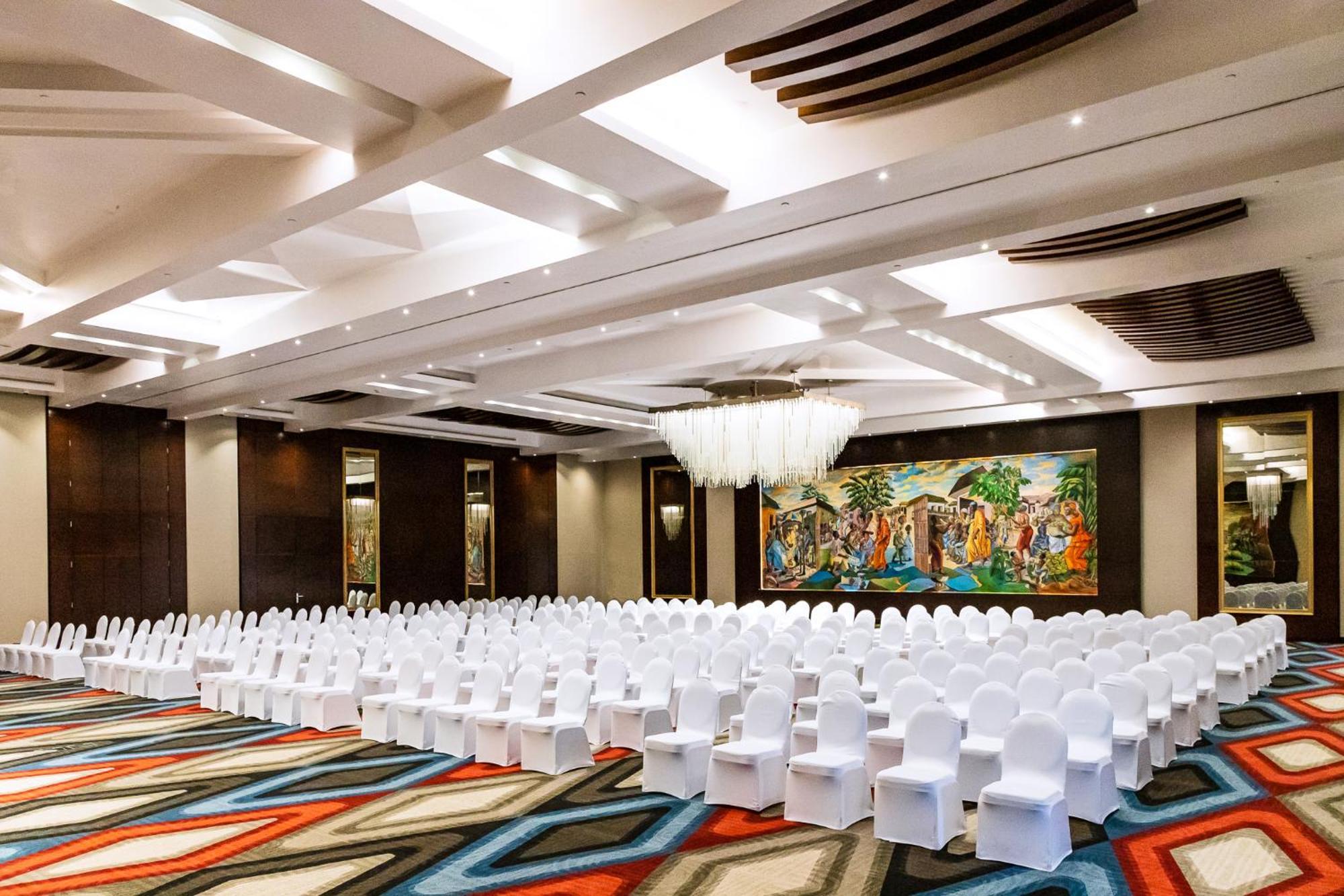Moevenpick Ambassador Hotel אקרה מראה חיצוני תמונה