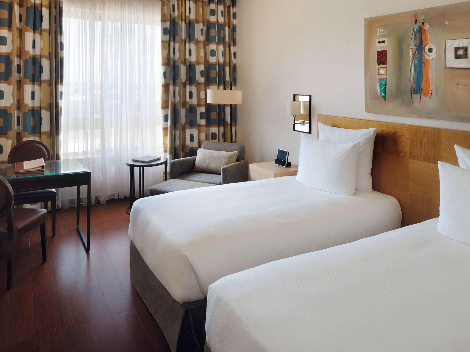 Moevenpick Ambassador Hotel אקרה מראה חיצוני תמונה