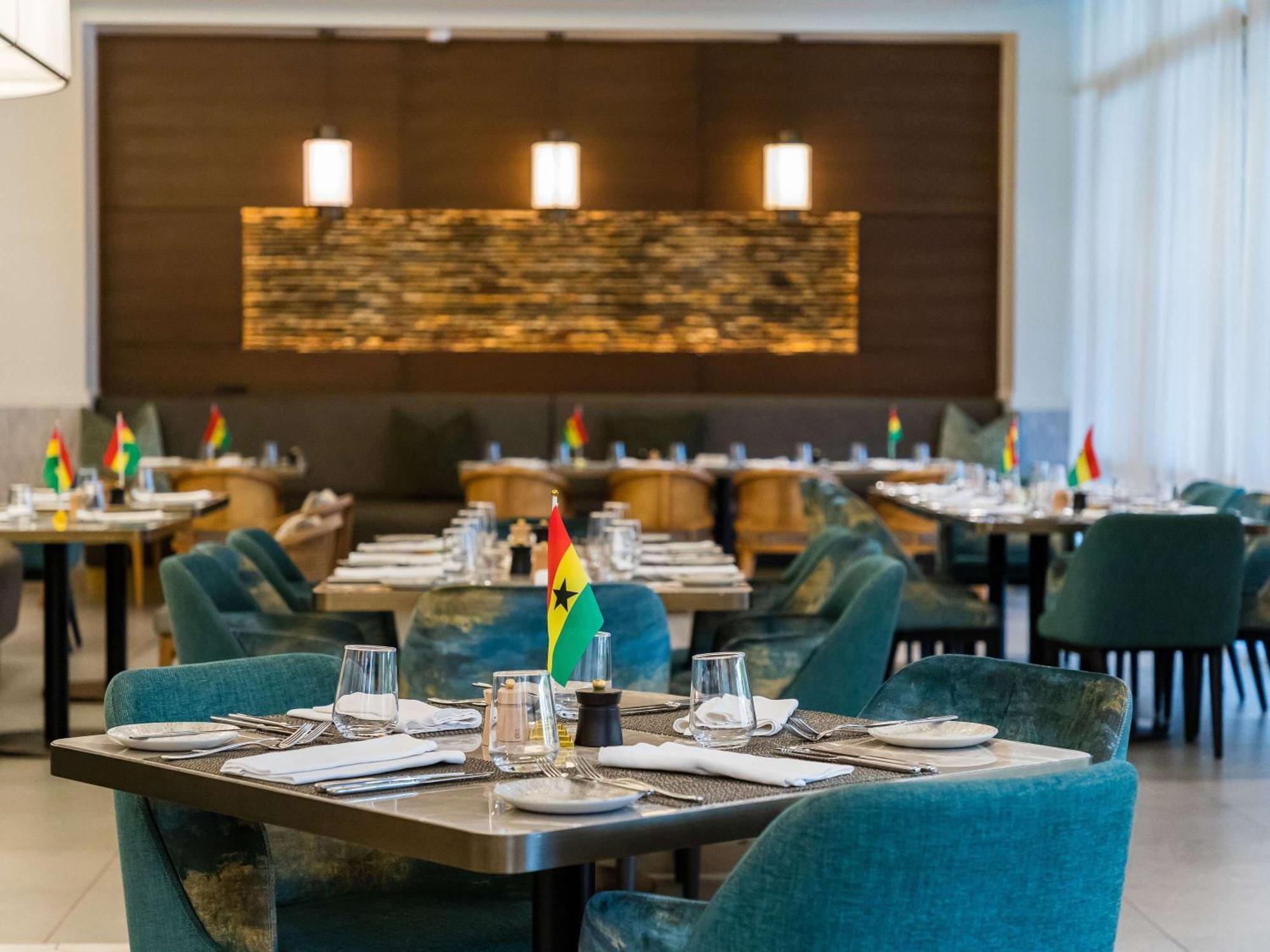 Moevenpick Ambassador Hotel אקרה מראה חיצוני תמונה