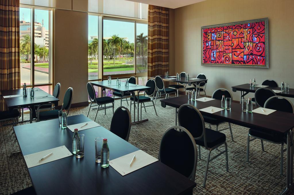 Moevenpick Ambassador Hotel אקרה מראה חיצוני תמונה