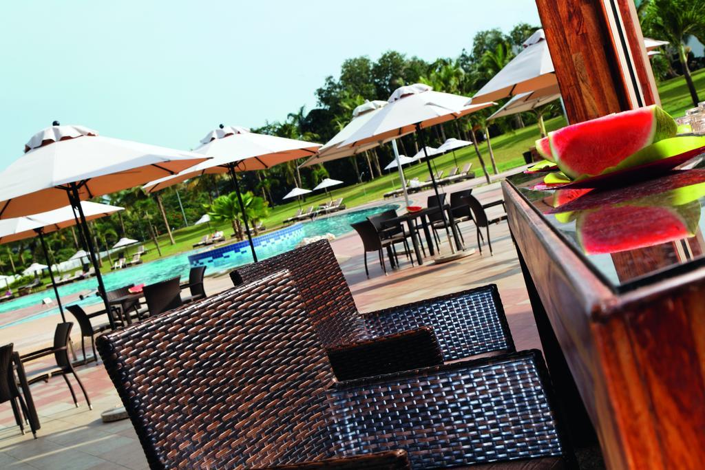 Moevenpick Ambassador Hotel אקרה מראה חיצוני תמונה