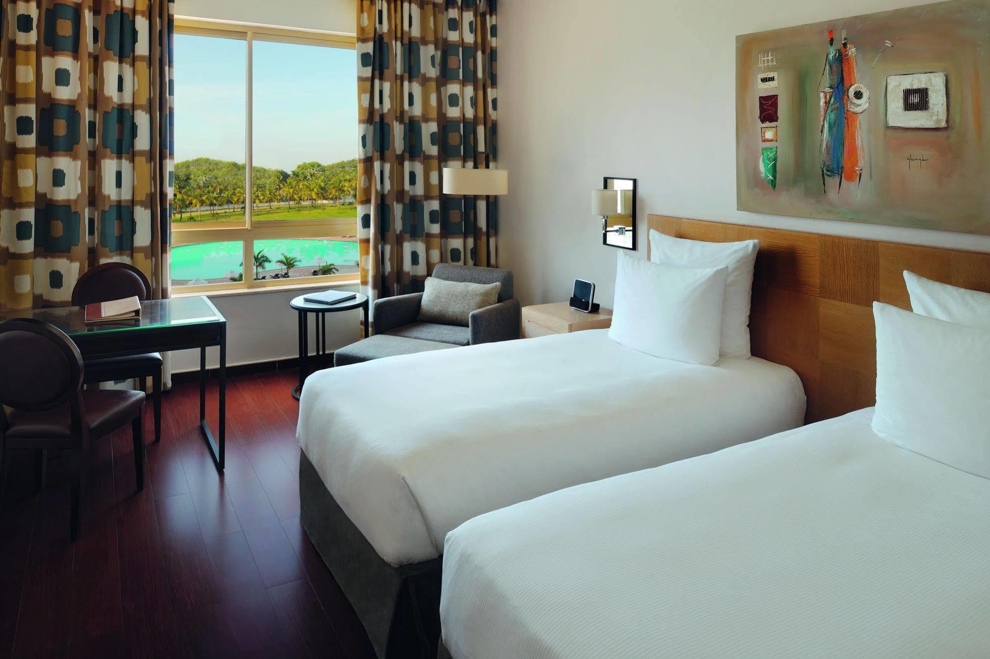 Moevenpick Ambassador Hotel אקרה מראה חיצוני תמונה