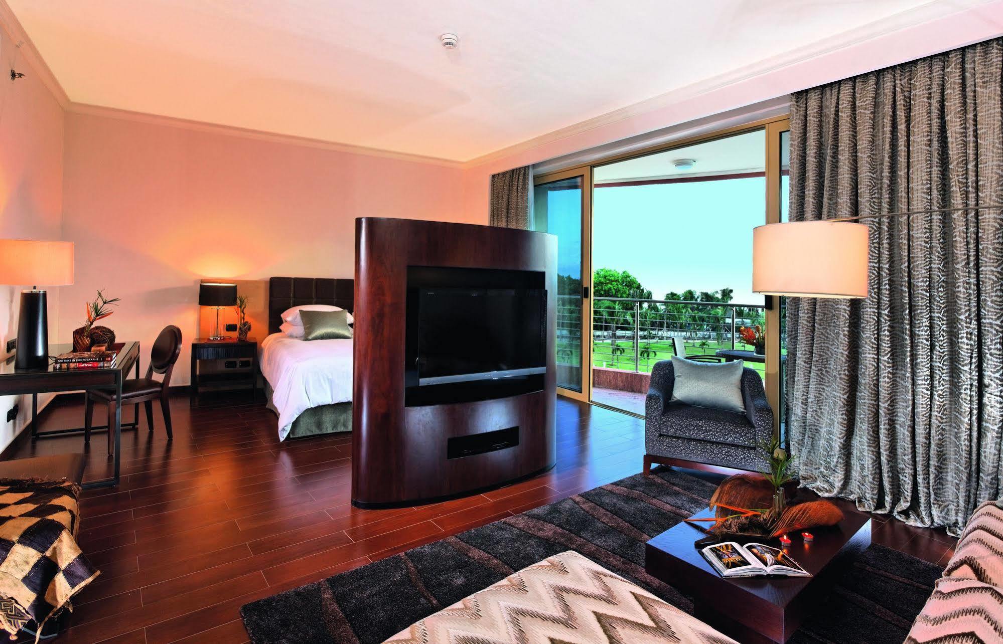 Moevenpick Ambassador Hotel אקרה מראה חיצוני תמונה