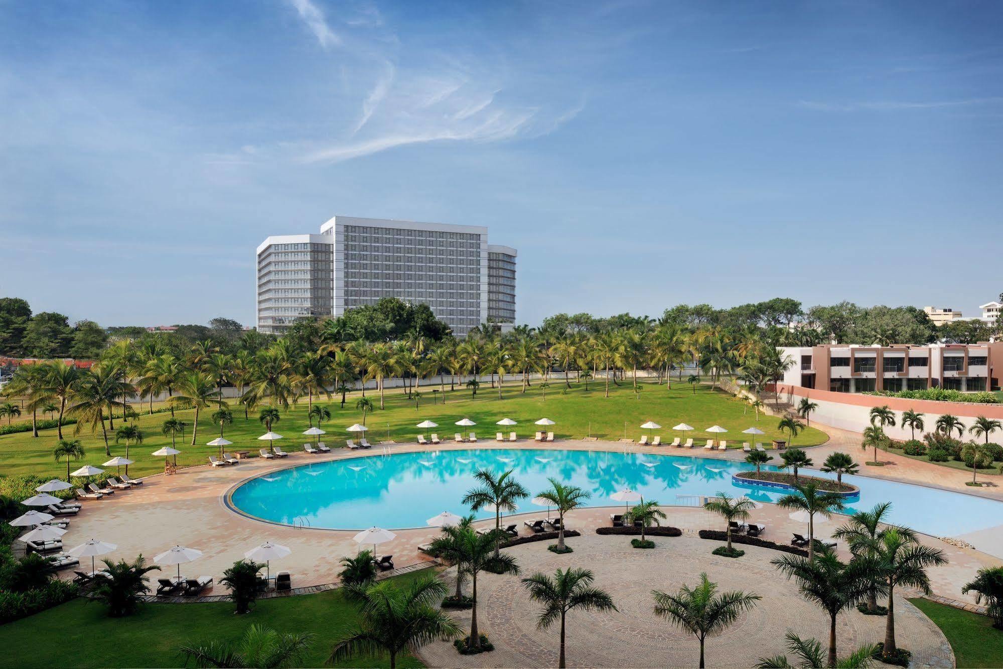 Moevenpick Ambassador Hotel אקרה מראה חיצוני תמונה